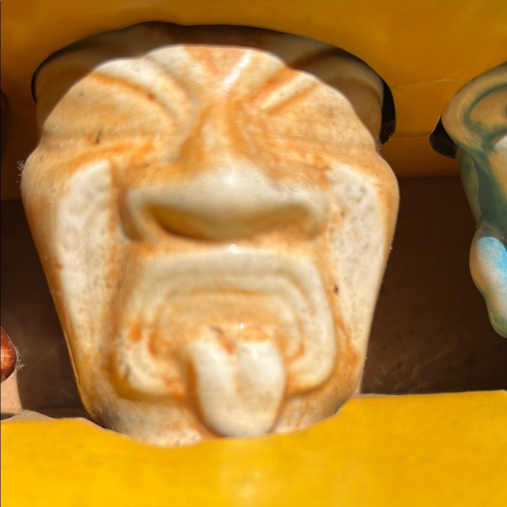 TIKI SHOTGLASS 4 PIECE SET CERAMIC NEW IN BOX - Picture 6 of 7